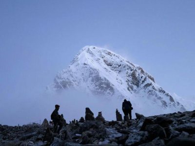 Seribu Pendaki Terjebak, Everest Jadi Zona Bahaya Baru