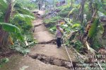 Warga Kebumen Panik Saat Jalan Desa Retak Dan Terangkat