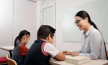 Gaji Guru 2026: RI Vs Dunia, Siapa Paling Sejahtera?