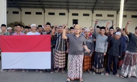 Haji Her Skakmat Tudingan Cari Untung: Saya Sudah Kaya!