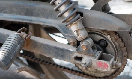 Motor Matic Goyang Parah? Fix, Ini Tanda Sokbreker Rusak!