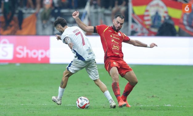 Persija Vs Persita: Panggung Shayne Pattynama