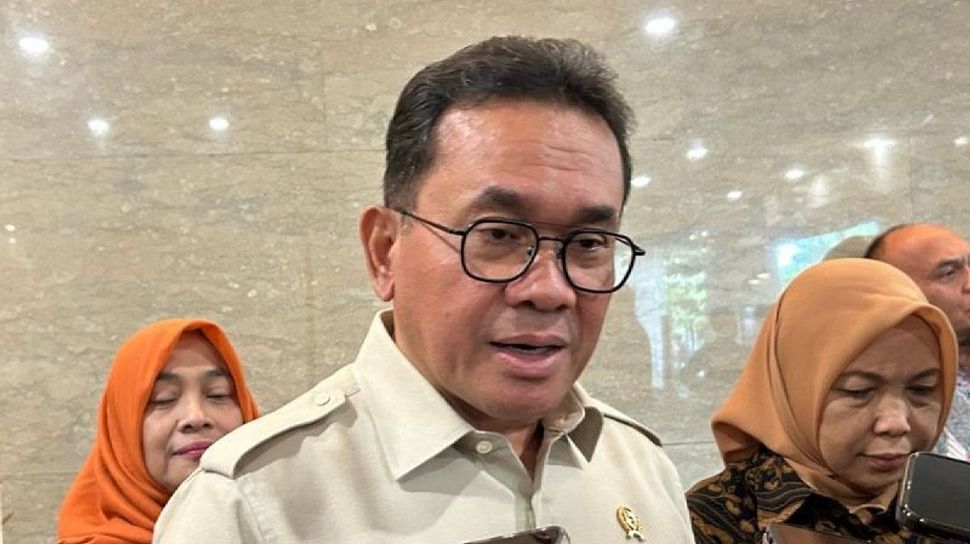 Surplus Dagang Jumbo, Kok Pertumbuhan Malah Lesu?